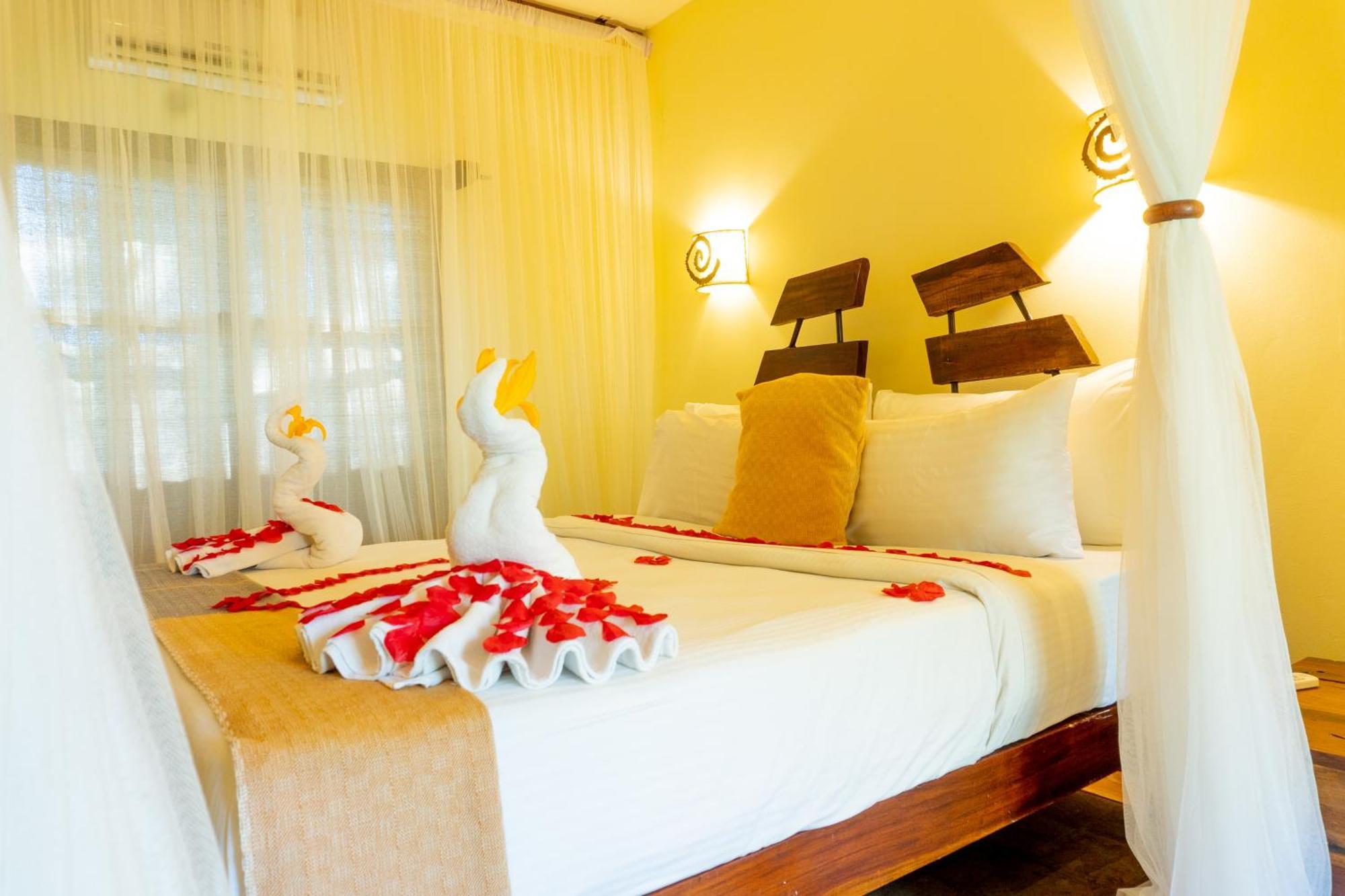 Weru Weru River Lodge Moshi Eksteriør billede